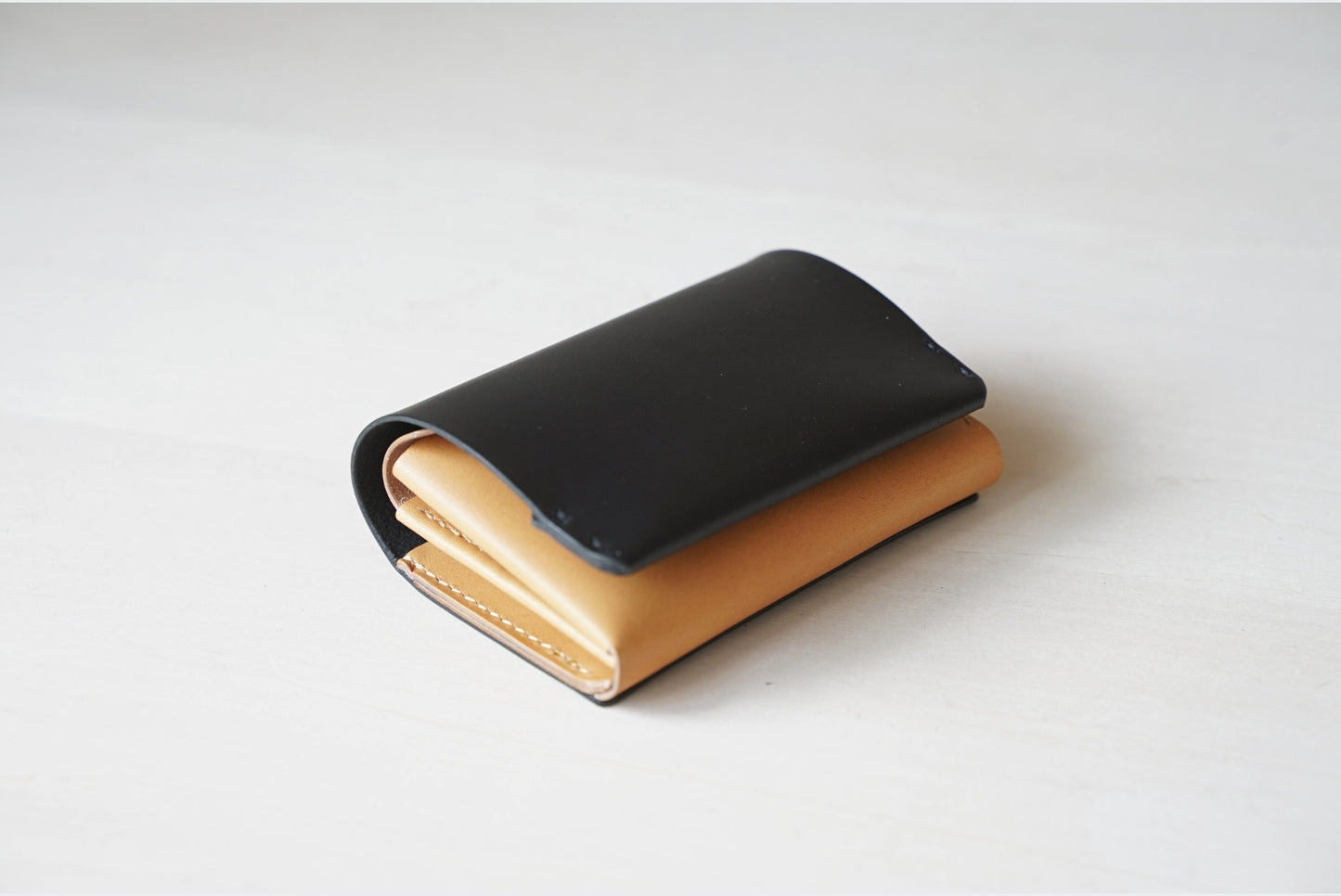 タテに仕舞う二つ折り財布|よかばいvol.1