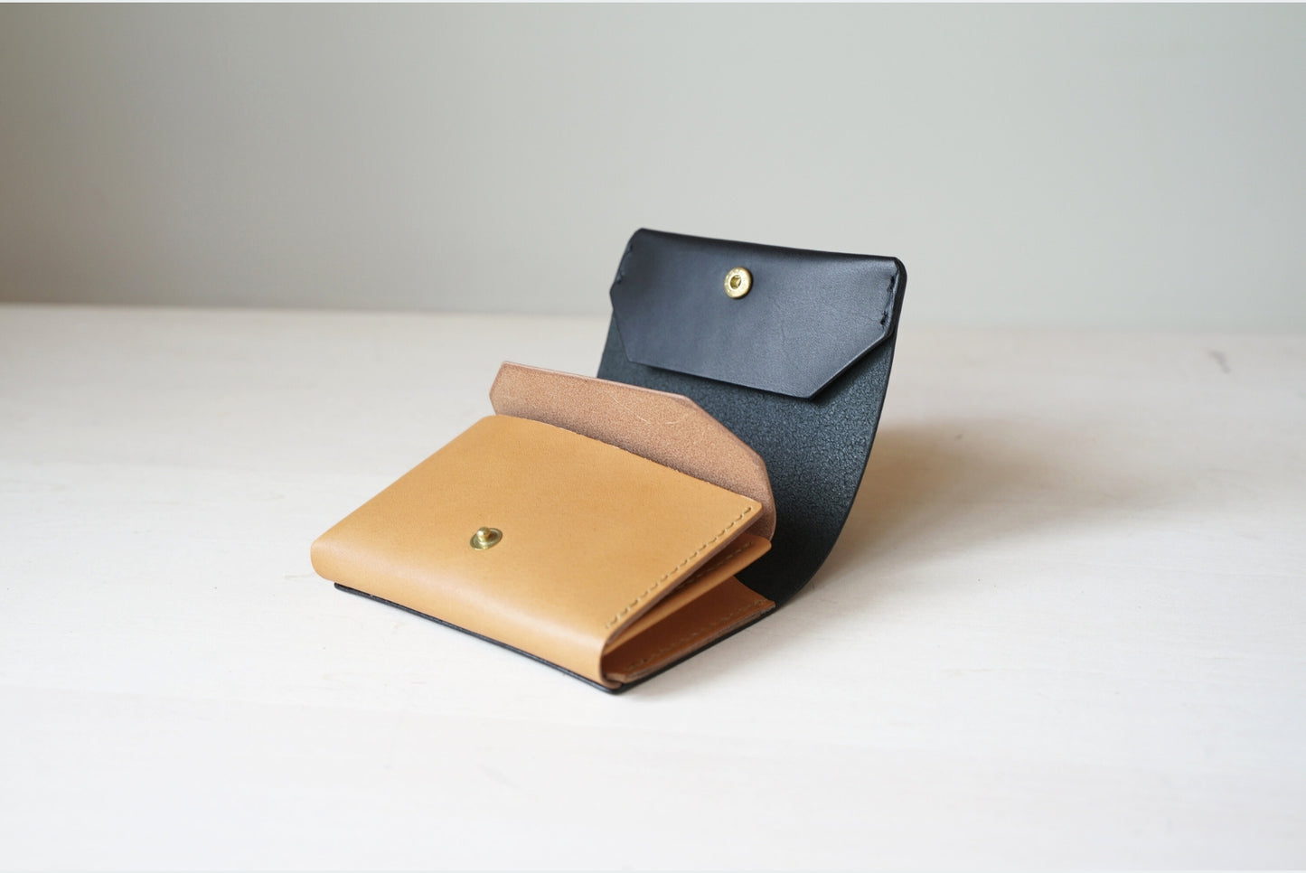 タテに仕舞う二つ折り財布|よかばいvol.1
