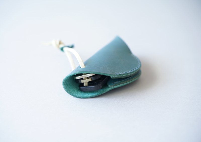 Warbler (key case)