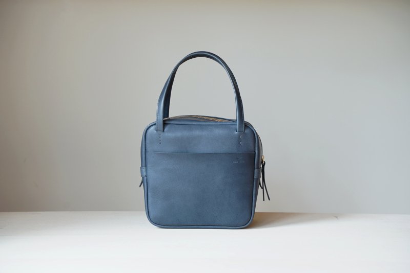 気持ち逆台形のミニトートバッグ