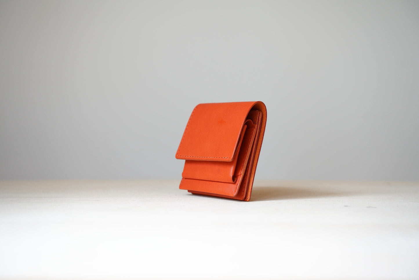 layer(うす型二つ折り財布)