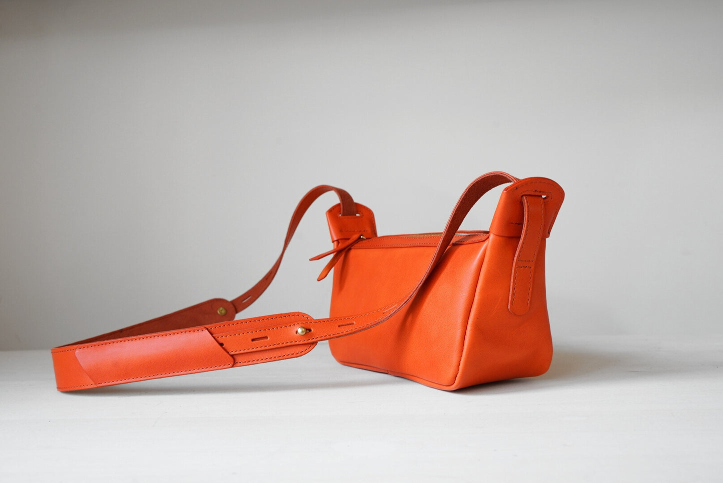 ship(ショルダーバック)