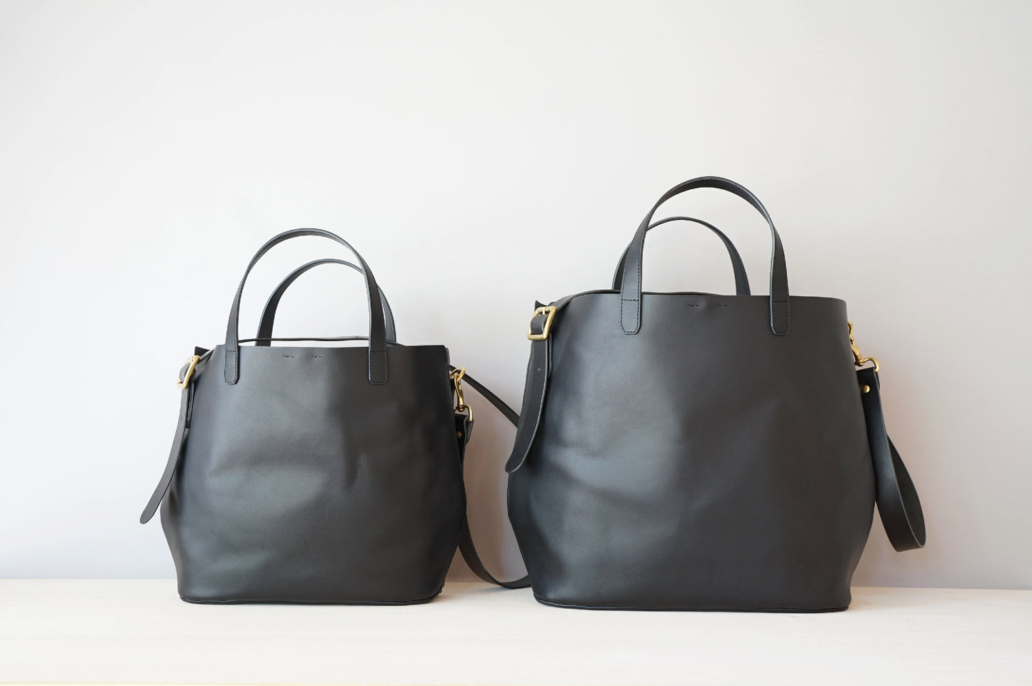 Drawing 2way トートバッグ 黒 Sサイズ Mサイズ 正面