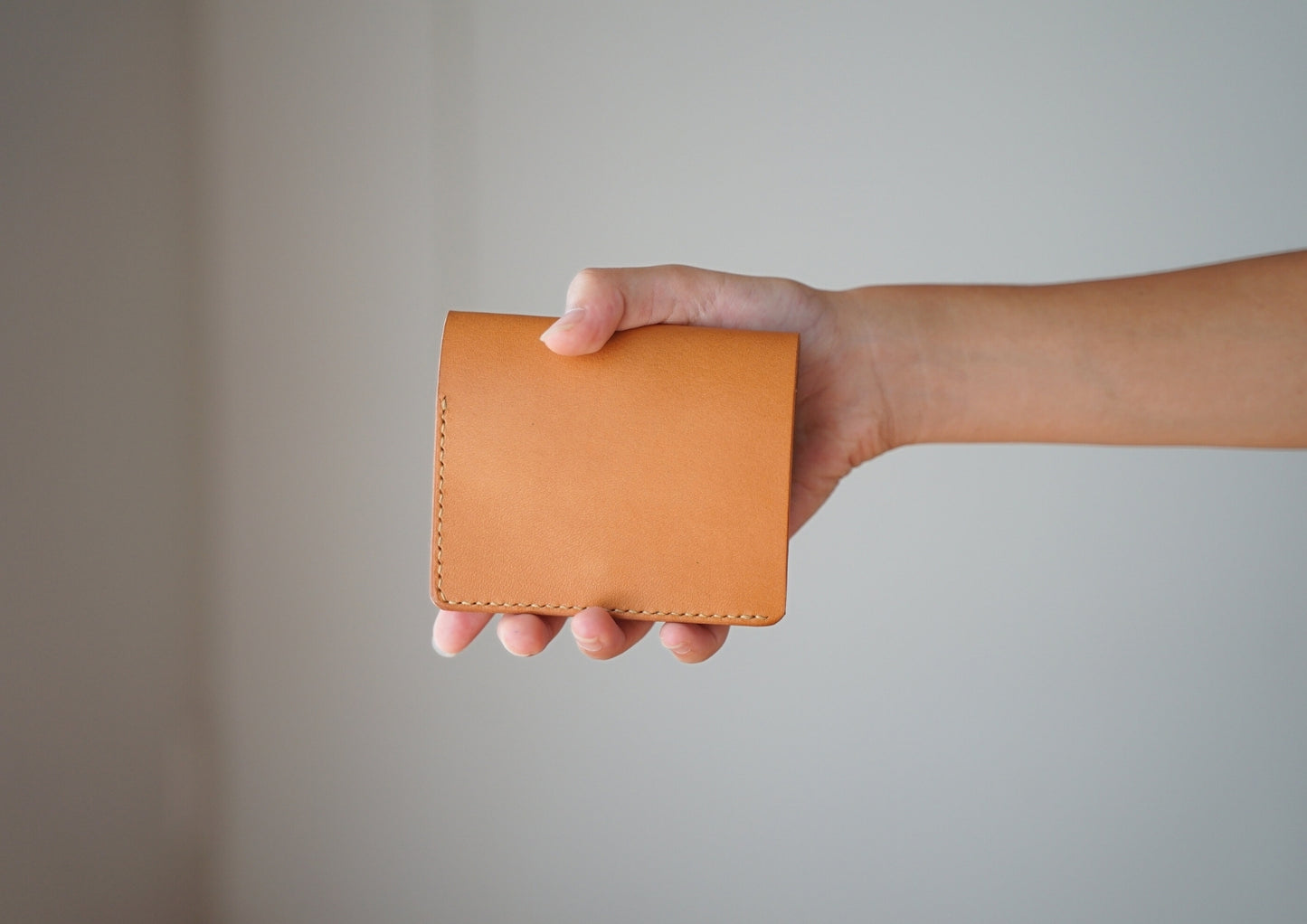 fin(うす型二つ折り財布)