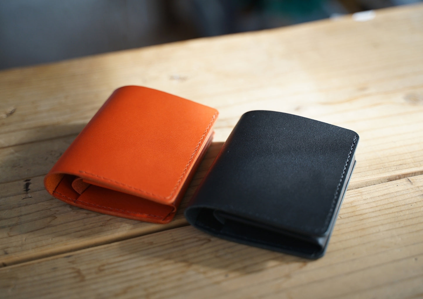 fin(うす型二つ折り財布)