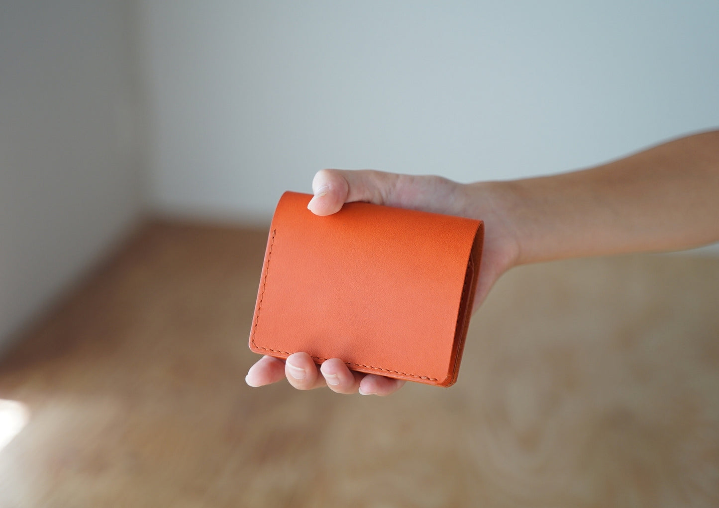 fin(うす型二つ折り財布)