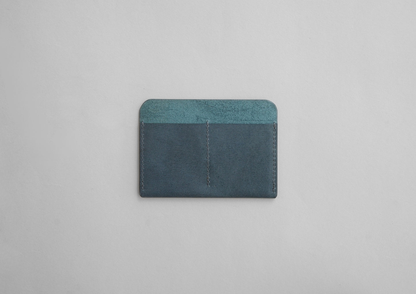 Overlap accessory case