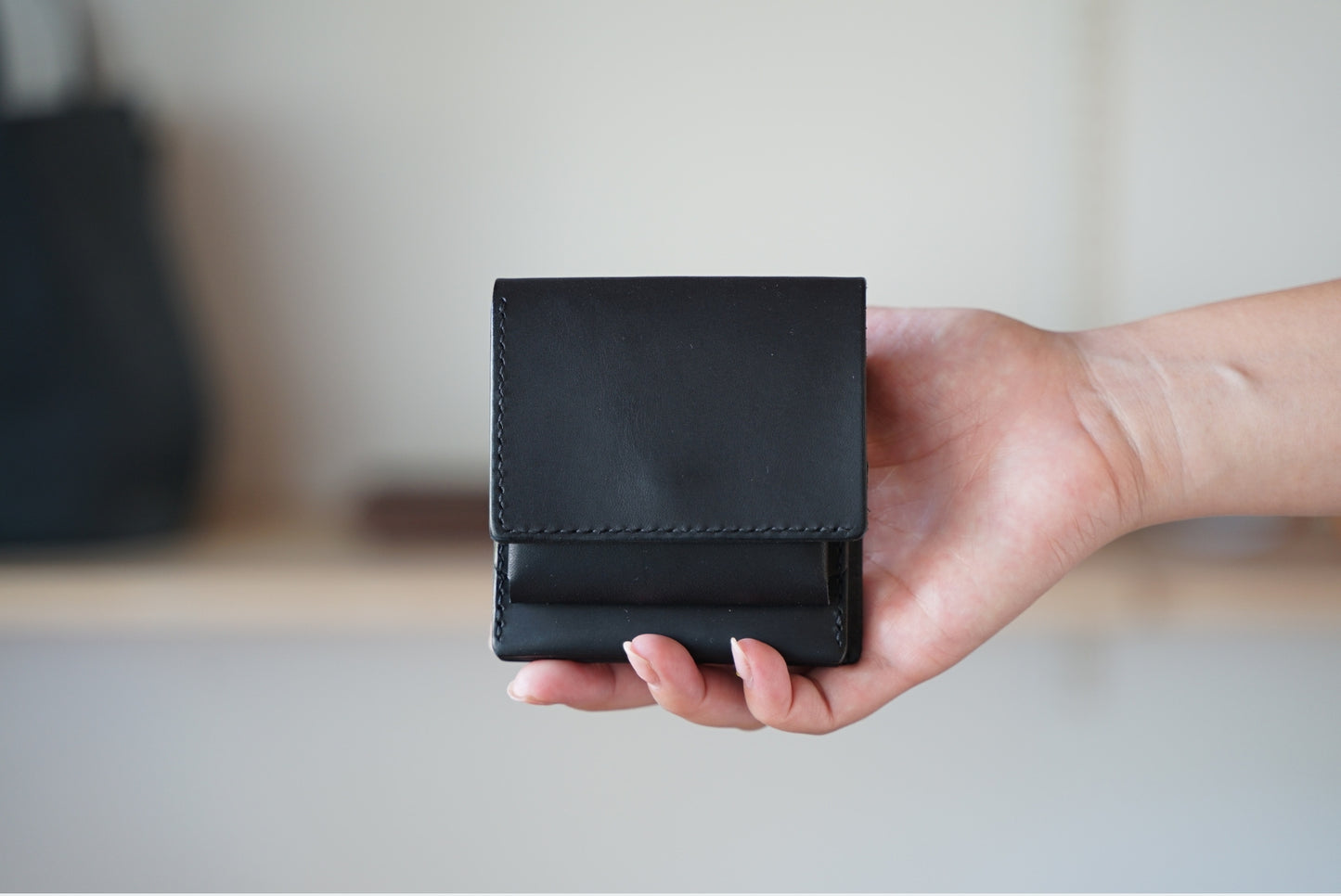 layer(うす型二つ折り財布)