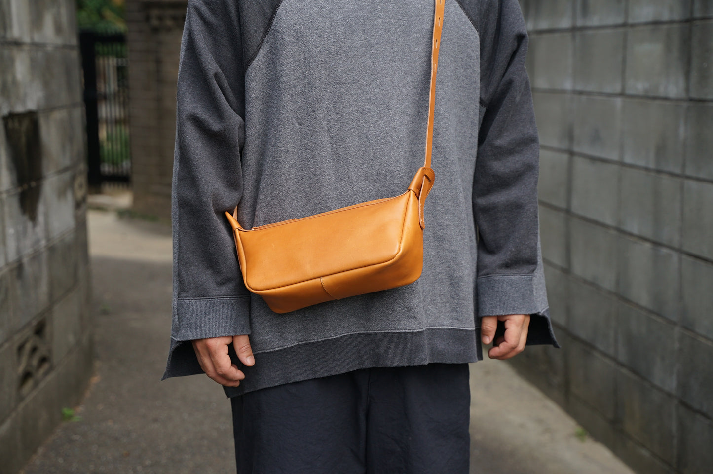 ship(ショルダーバック)