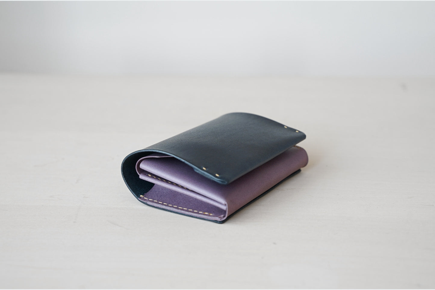 Bi-fold wallet that can be stored vertically｜Yokabai vol.1 