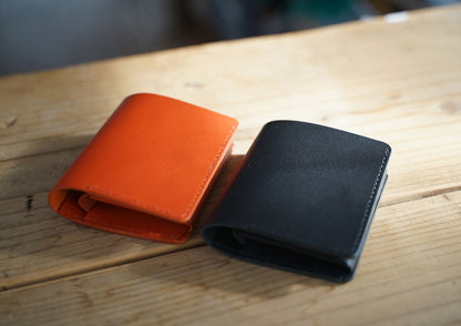 layer (thin bi-fold wallet)