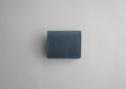 layer (thin bi-fold wallet)