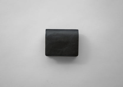 fin　シンプルなコンパクト財布　国産本革　シボ革　ブラック