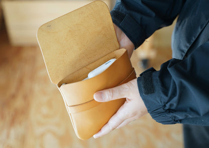 かぶせ留め小物入れ