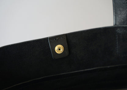 シボ黒　2wayトートバッグ　ボタン部分