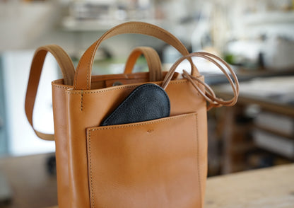 シボ黒：ベル型キーケース