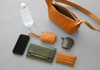 シボ黒：ship (ショルダーバック)