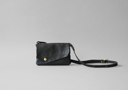 シボ黒：iris(ポシェット)