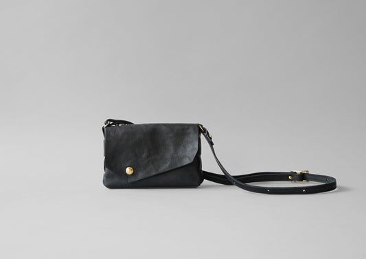 シボ黒：iris(ポシェット)