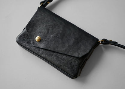 シボ黒：iris(ポシェット)