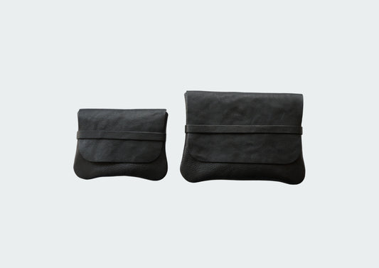かぶせ留め小物入れ シボ黒