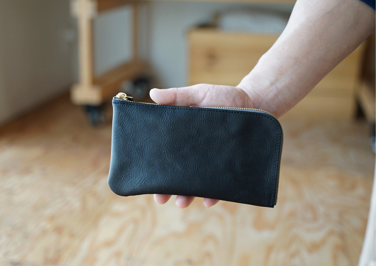 シボ黒：ロングジップウォレット