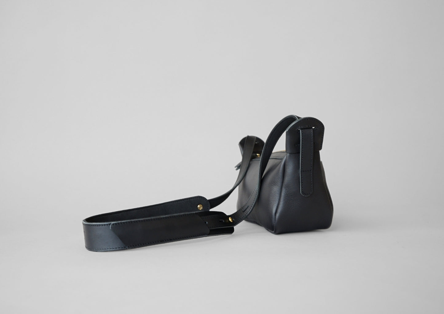 ship(ショルダーバック)