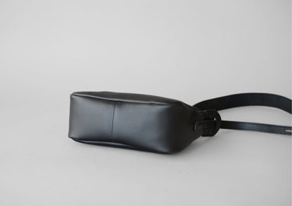 ship(ショルダーバック)