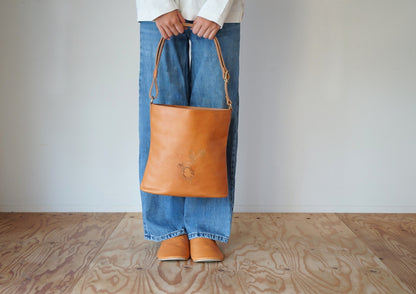 【サンプル品】ドローイングショルダーバッグ（キズ革ver.）