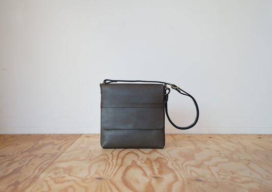 【サンプル品】ショルダーバッグ（M）