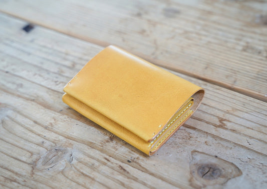 【サンプル品】タテに仕舞う二つ折り財布